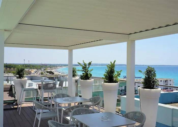 M&F Hotel